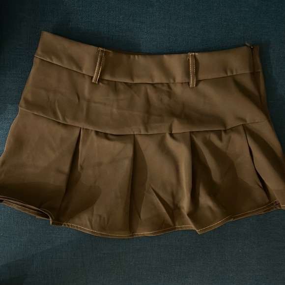 NEVER WORN SHEIN ICON Grunge High Waist Flap Pocket Pleated Skirt Without Belt - Picture 2 of 4